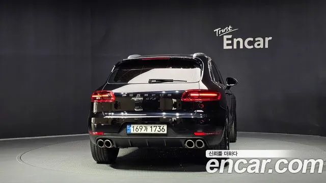 Porsche Macan 2014 thumb 4