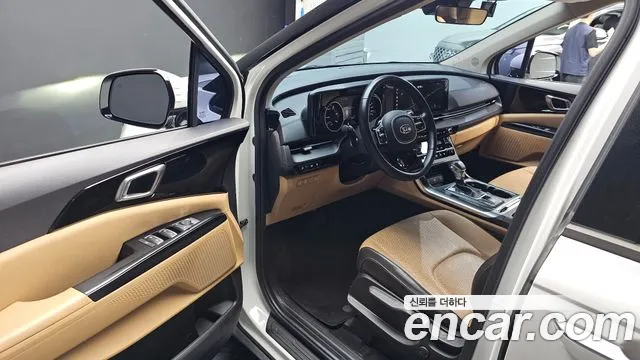 Kia Carnival 2021 thumb 10