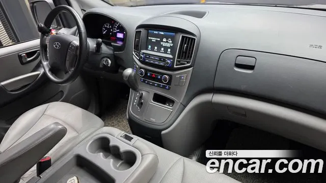 Hyundai Starex 2020 thumb 6