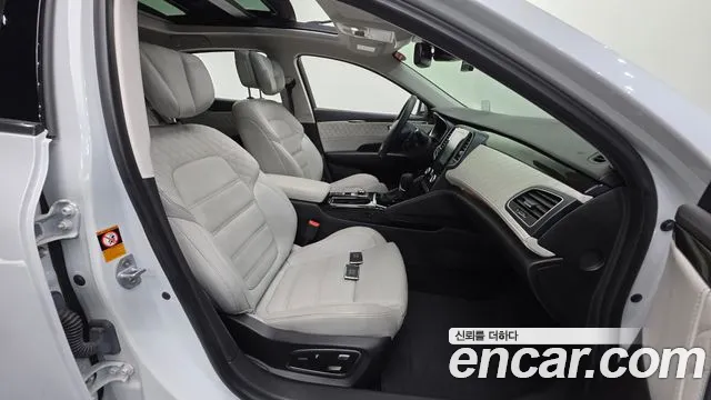 Renault-KoreaSamsung Megane 2017 thumb 10