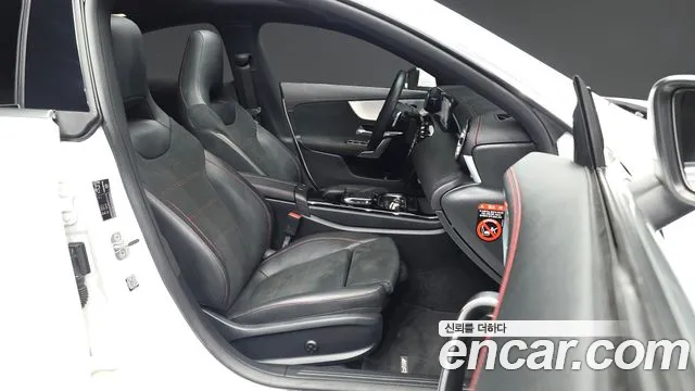 Mercedes-Benz CLA 2023 thumb 10