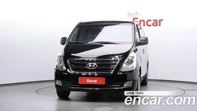 Hyundai Starex 2017 thumb 3