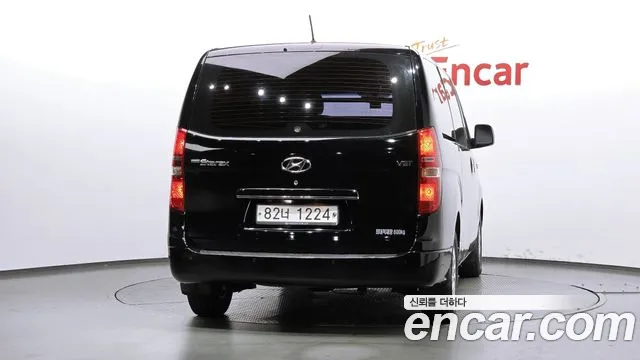 Hyundai Starex 2017 thumb 4