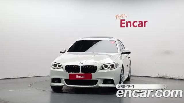 BMW 5-Series 2015 thumb 3
