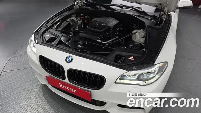 BMW 5-Series 2015 thumb 6