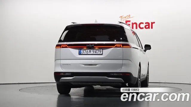 Kia Carnival 2022 thumb 3