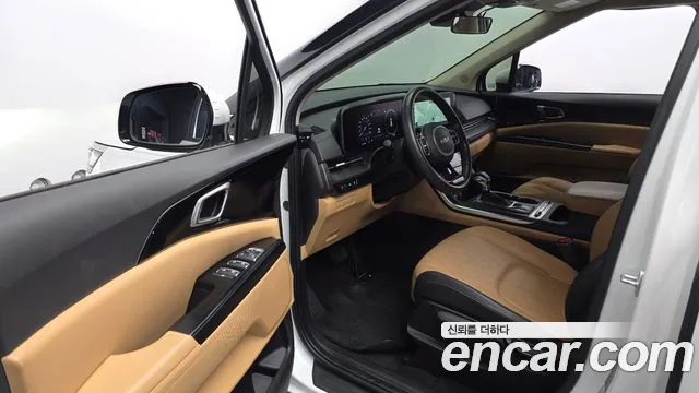 Kia Carnival 2022 thumb 9