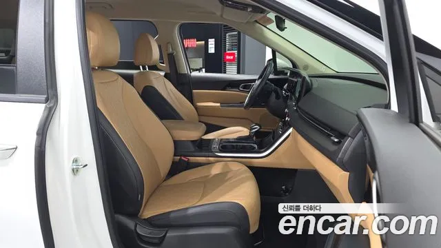 Kia Carnival 2022 thumb 10