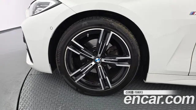 BMW 4-Series 2021 thumb 5