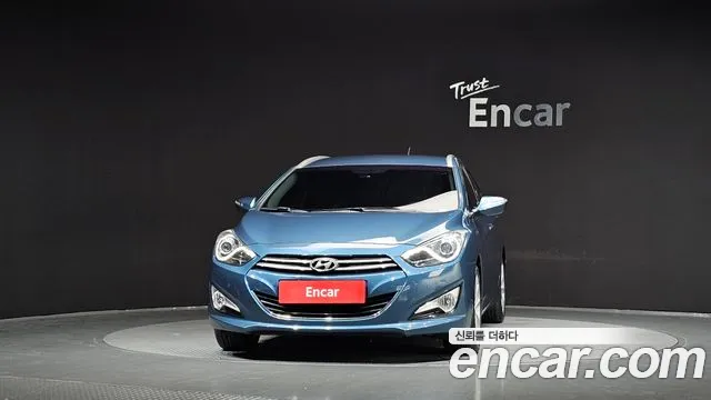 Hyundai i40 2012 thumb 3