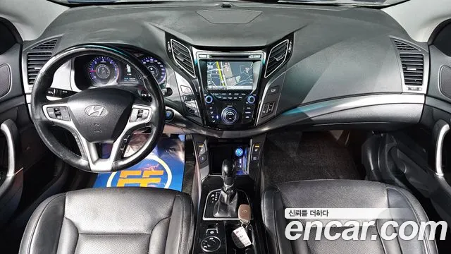 Hyundai i40 2012 thumb 7