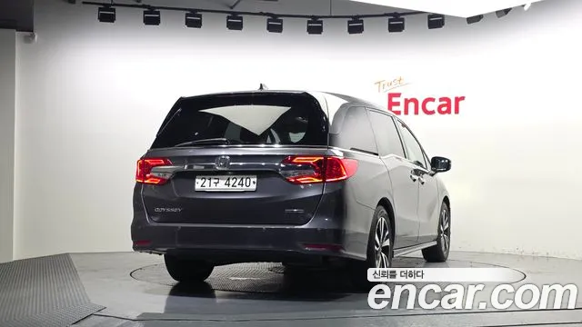 Honda Odyssey 2017 thumb 4