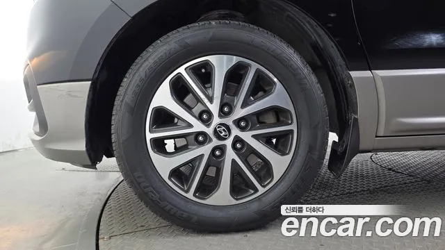 Hyundai Starex 2018 thumb 5