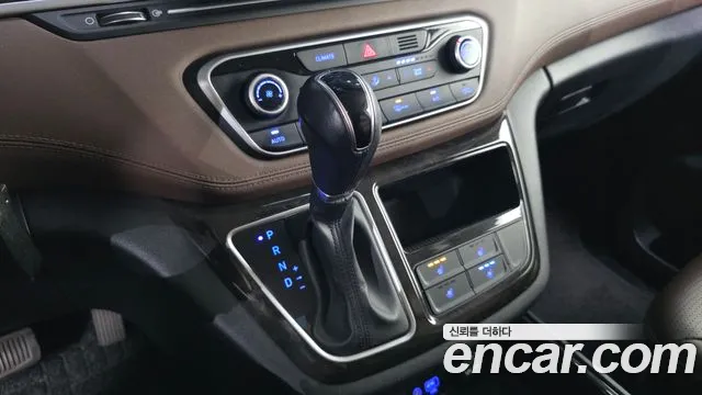 Hyundai Starex 2018 thumb 9