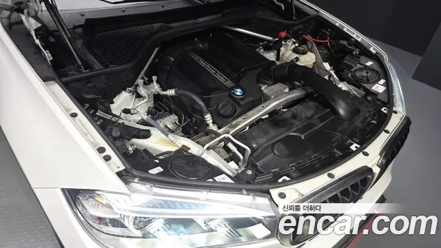 BMW X6 2019 thumb 6