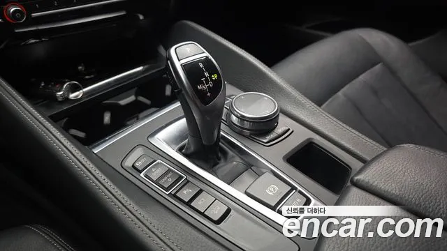 BMW X6 2019 thumb 9