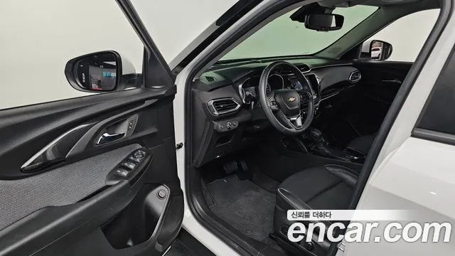 ChevroletGMDaewoo TrailBlazer 2022 thumb 10