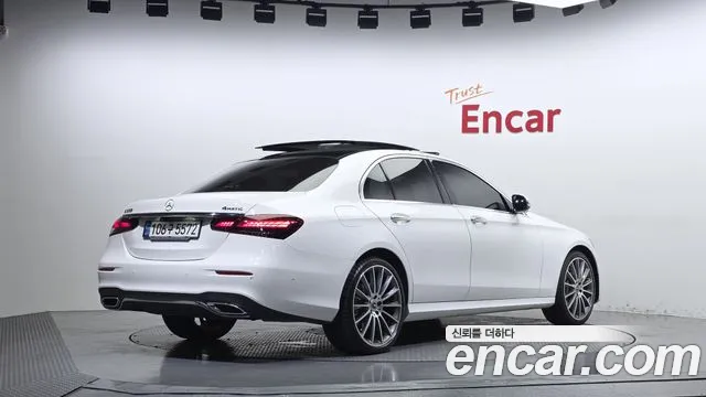 Mercedes-Benz E-Класс 2021 thumb 2