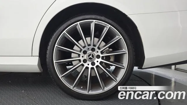 Mercedes-Benz E-Класс 2021 thumb 5