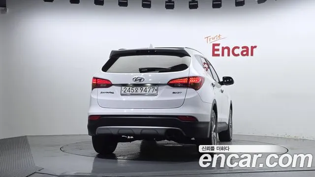 Hyundai Santa Fe 2014 thumb 4