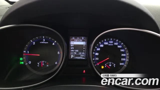 Hyundai Santa Fe 2014 thumb 8