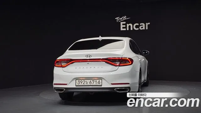 Hyundai Grandeur 2016 thumb 4