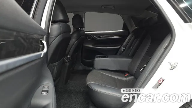 Hyundai Grandeur 2016 thumb 12