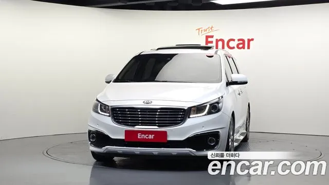Kia Carnival 2017 thumb 3