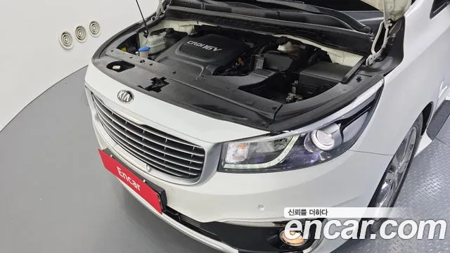 Kia Carnival 2017 thumb 6