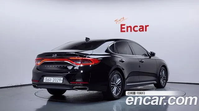 Hyundai Grandeur 2017 thumb 2
