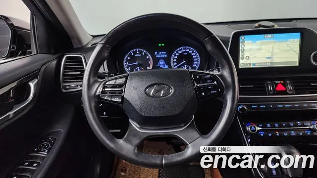 Hyundai Grandeur 2017 thumb 12