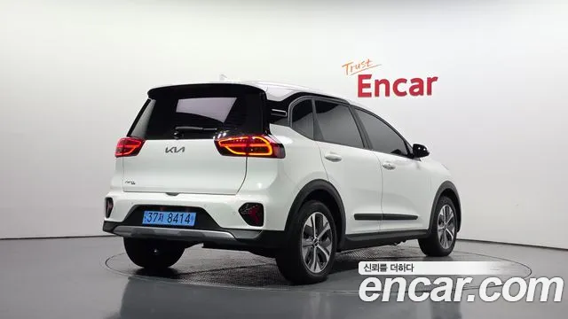 Kia Niro 2022 thumb 2