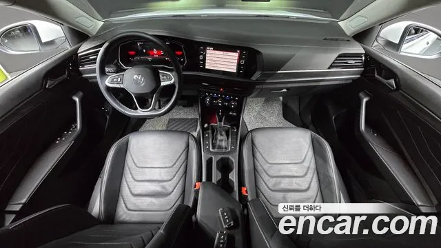 Volkswagen Jetta 2024 thumb 6