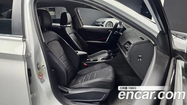 Volkswagen Jetta 2024 thumb 9