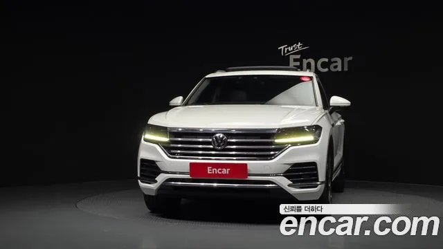 Volkswagen Touareg 2020 thumb 3