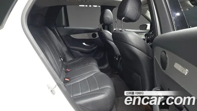 Mercedes-Benz GLC 2018 thumb 12