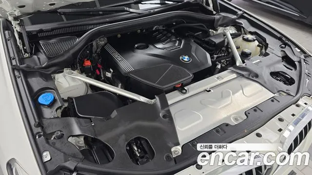 BMW X4 2021 thumb 6