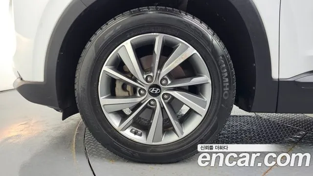 Hyundai Santa Fe 2018 thumb 5