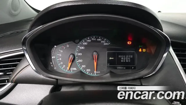 ChevroletGMDaewoo Tracker 2016 thumb 8