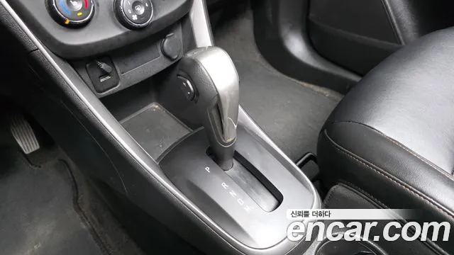 ChevroletGMDaewoo Tracker 2016 thumb 9