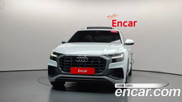Audi Q8 2020 thumb 2