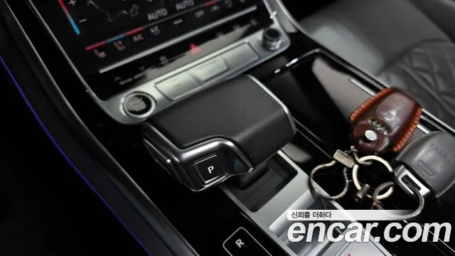Audi Q8 2020 thumb 8