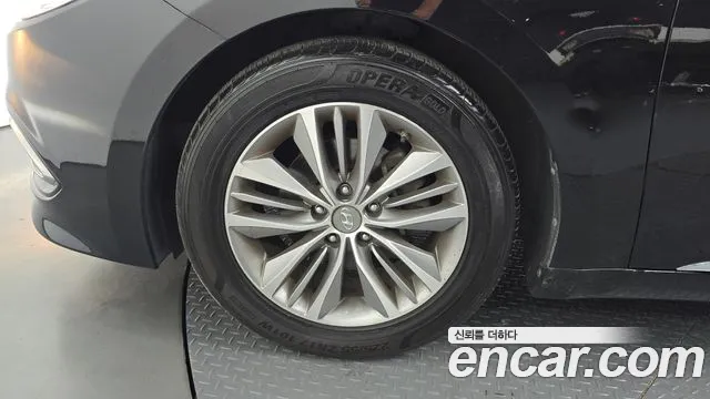 Hyundai Grandeur 2017 thumb 4