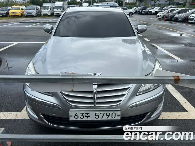 Hyundai Genesis 2013 thumb 12