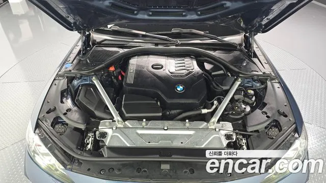 BMW 4-Series 2021 thumb 5