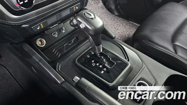 KG_Mobility_Ssangyong Rexton 2020 thumb 9