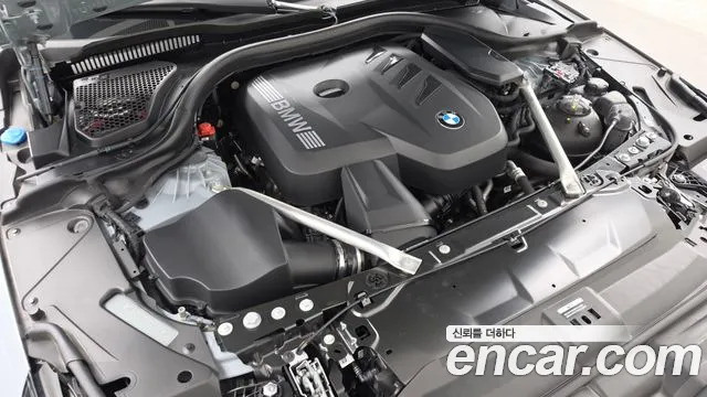BMW 5-Series 2024 thumb 6