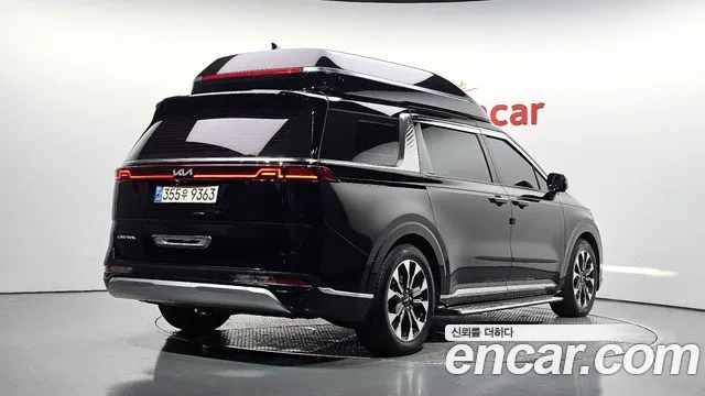 Kia Carnival 2021 thumb 2