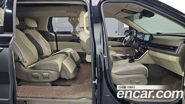 Kia Carnival 2021 thumb 12