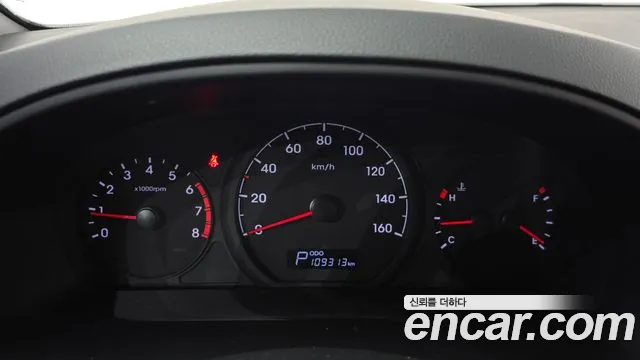 Hyundai Starex 2016 thumb 8